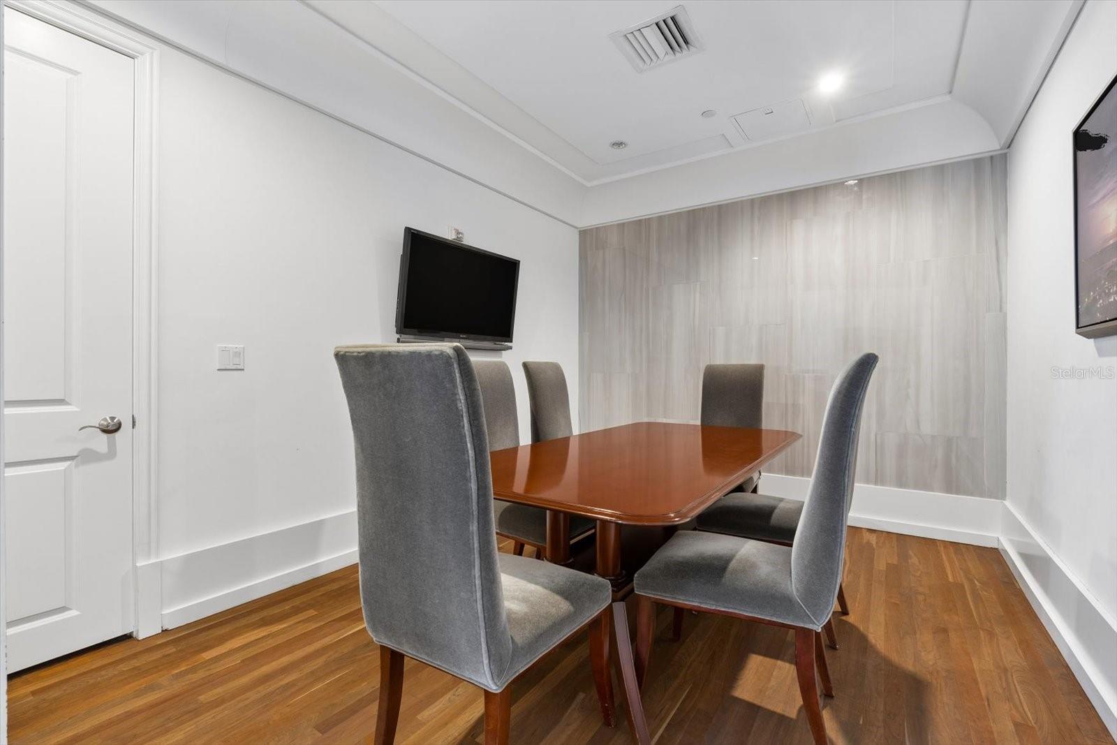 A4708957 Property Photo