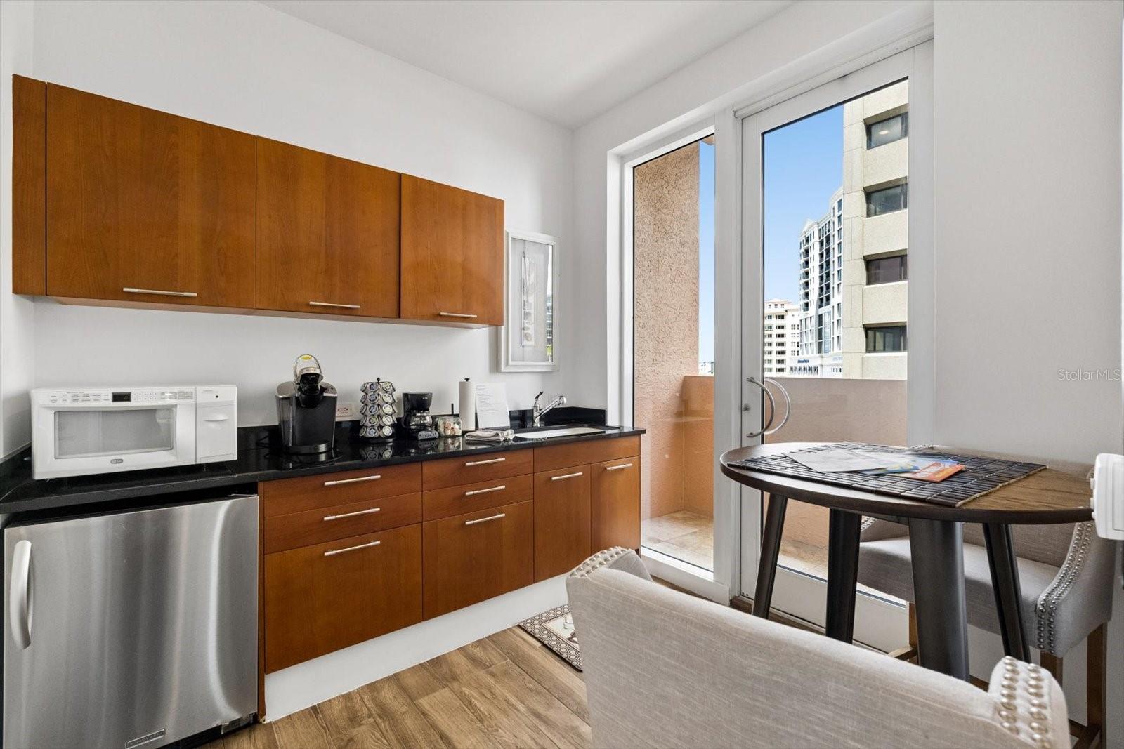 A4708957 Property Photo