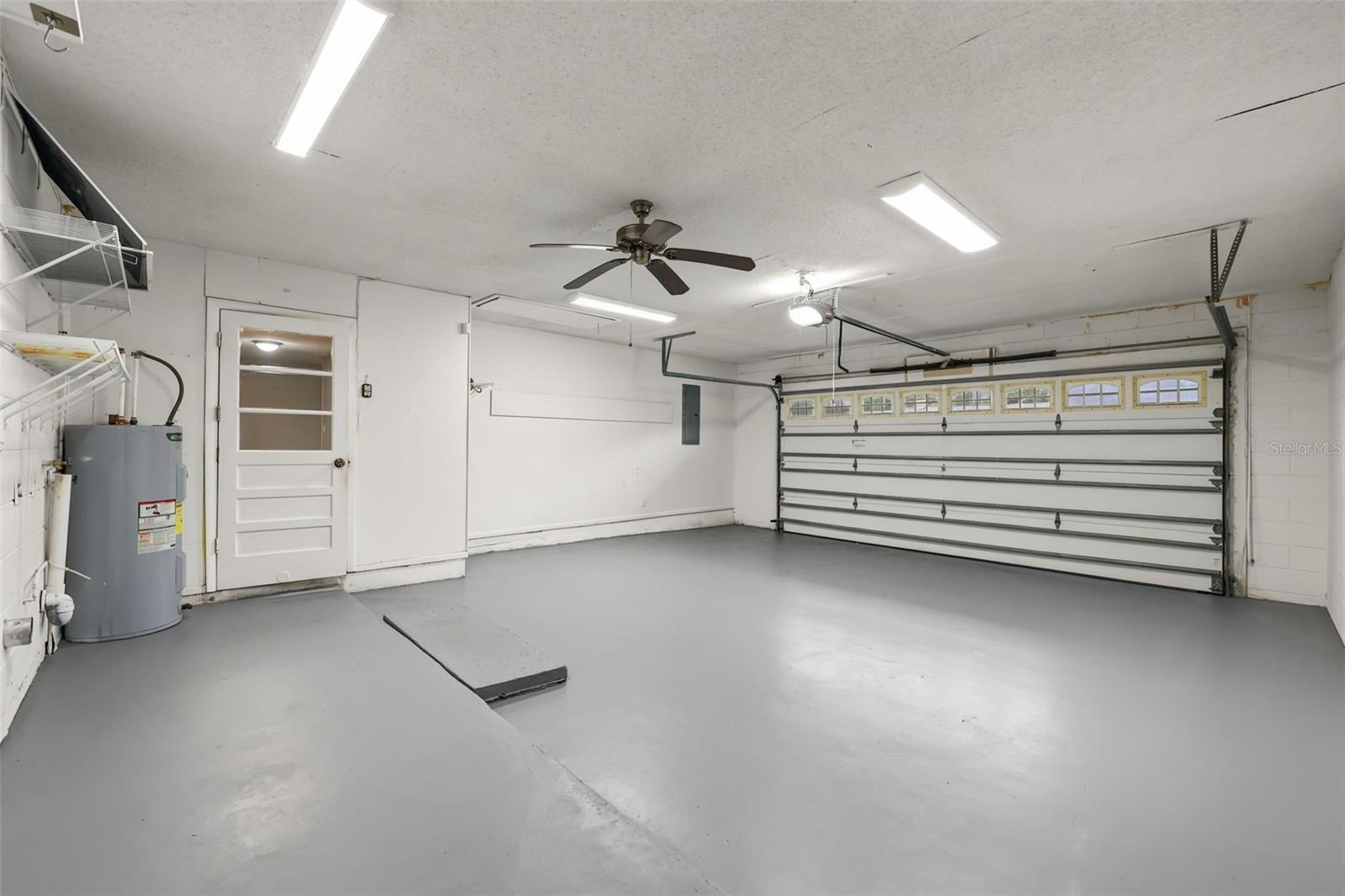 O6448521 Property Photo