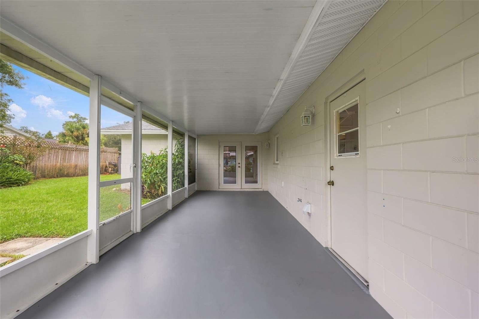 O6448521 Property Photo