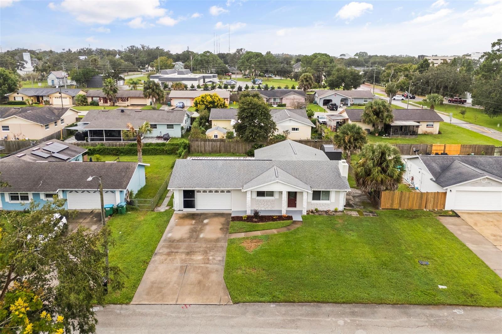 O6448521 Property Photo