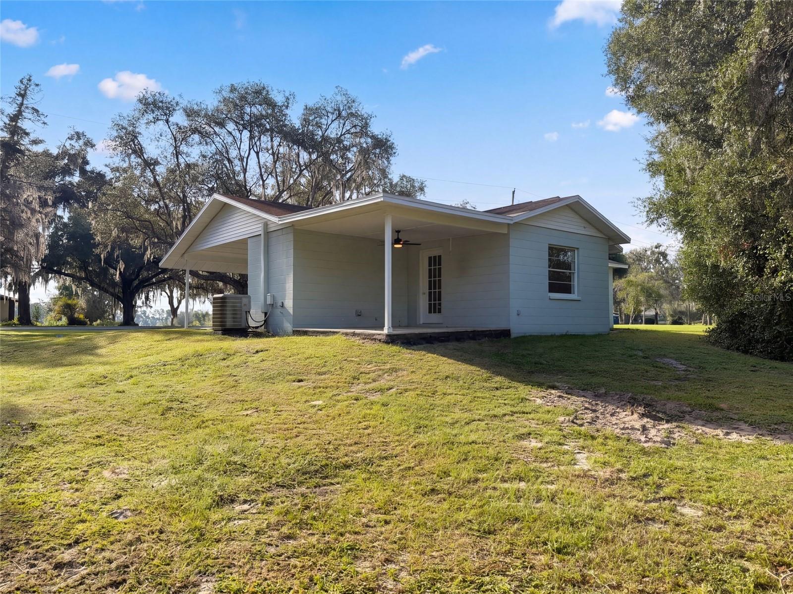 O6448707 Property Photo