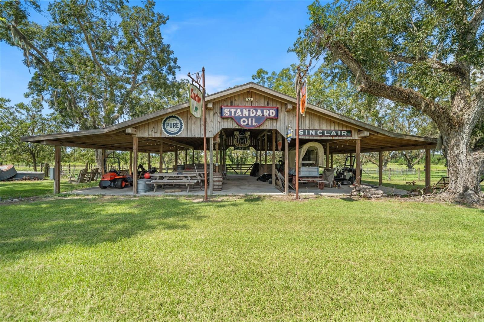 GC544089 Property Photo