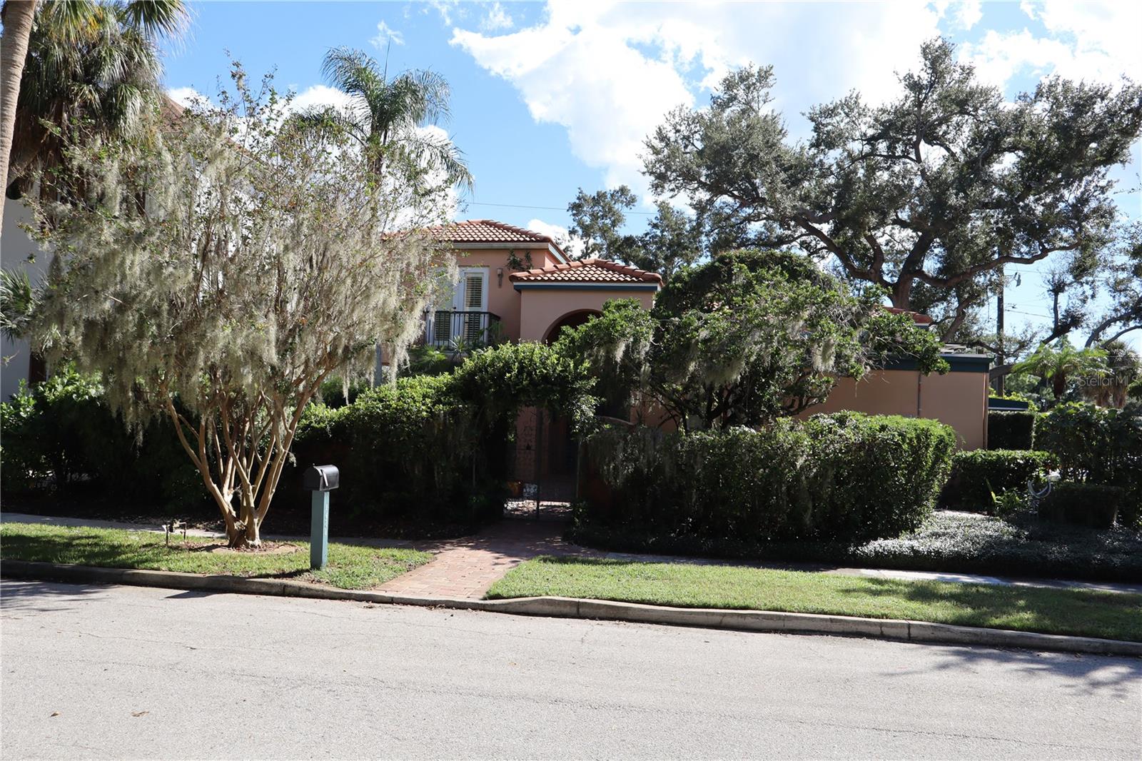 MLS# TB8556865 Property Photo