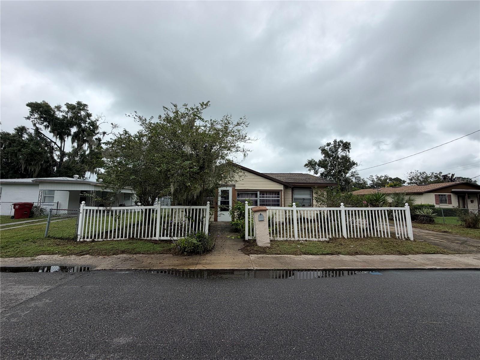 MLS# TB8557022 Property Photo