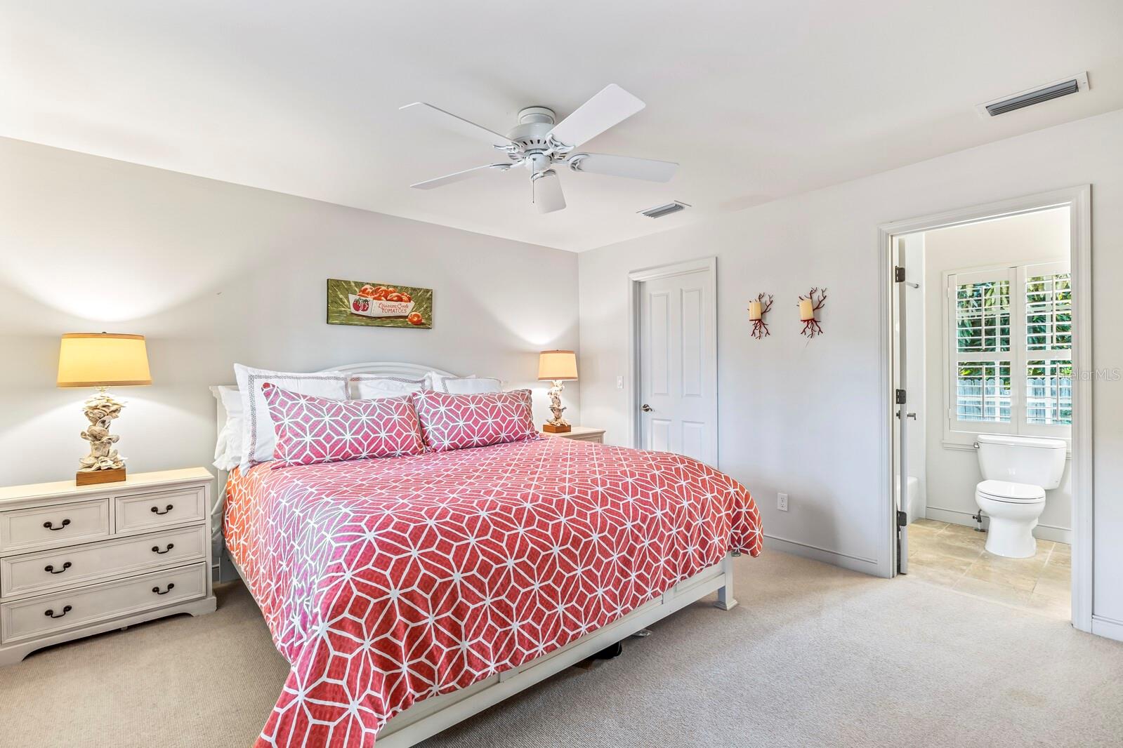 D6149139 Property Photo