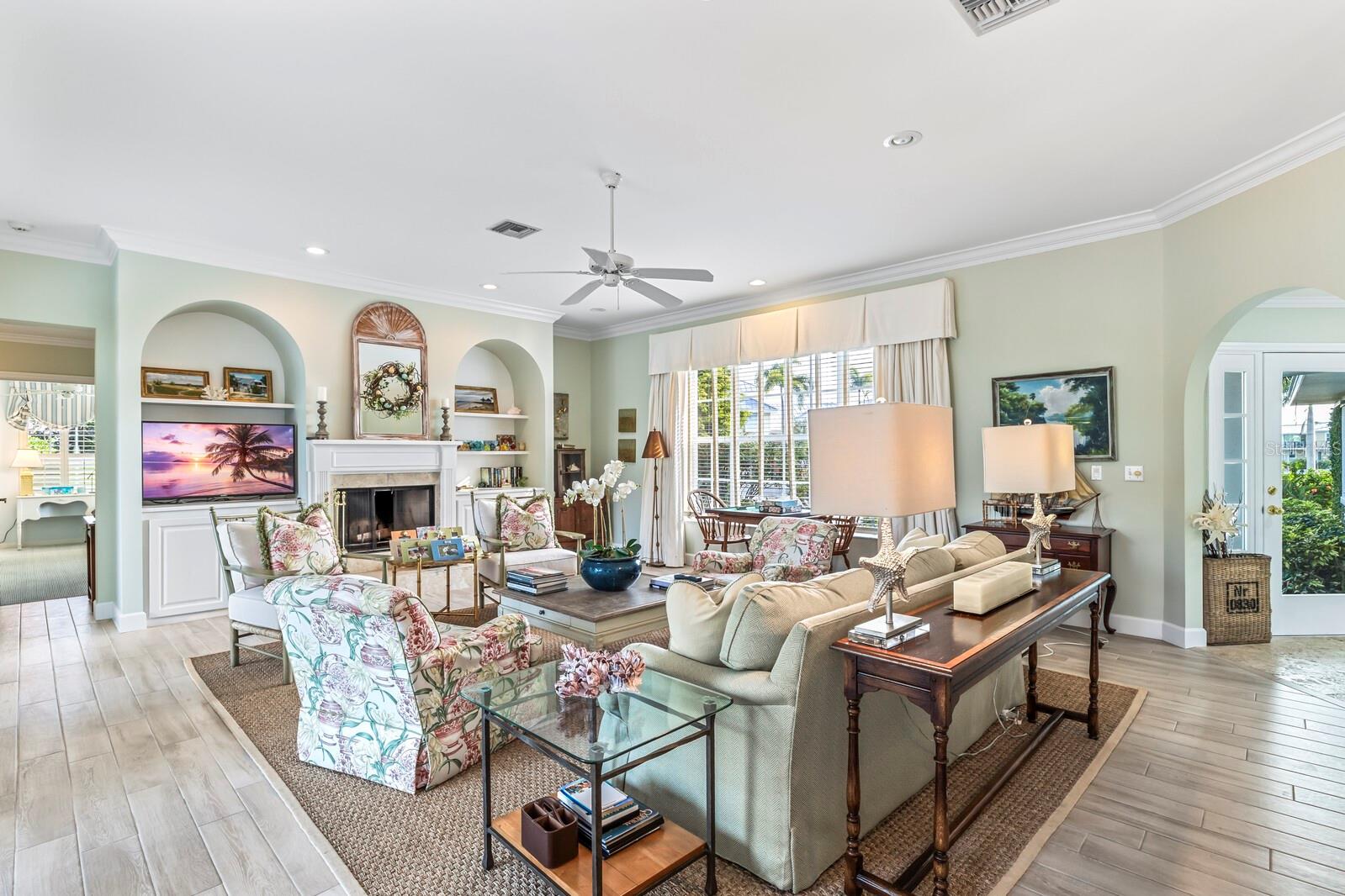 D6149139 Property Photo