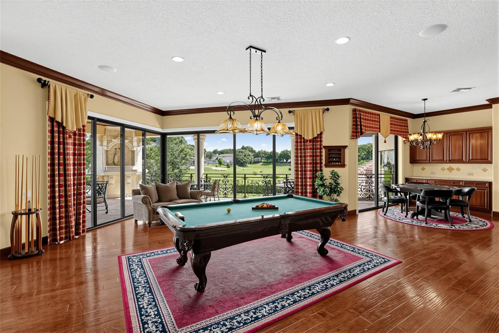 O6449197 Property Photo