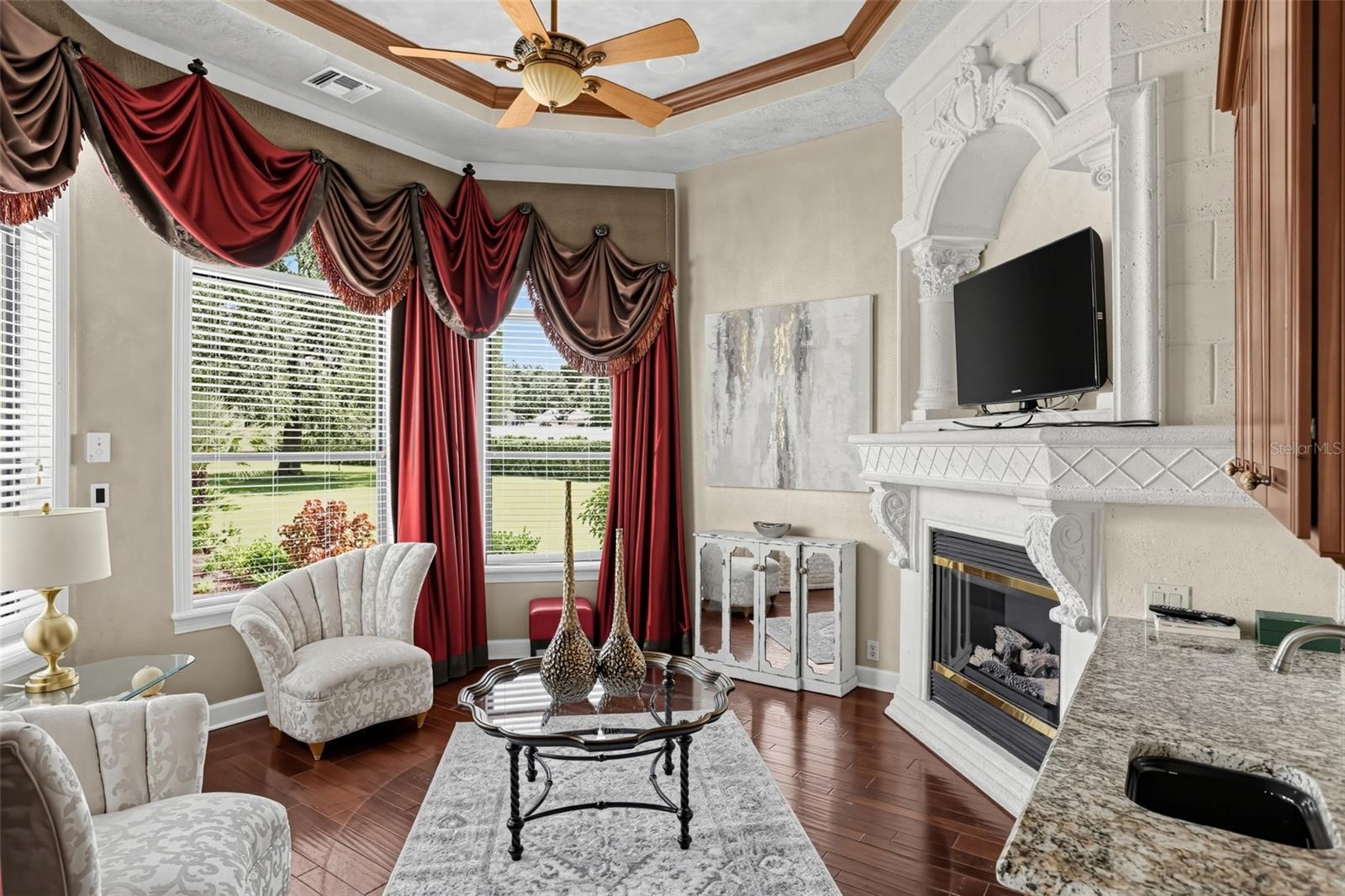 O6449197 Property Photo