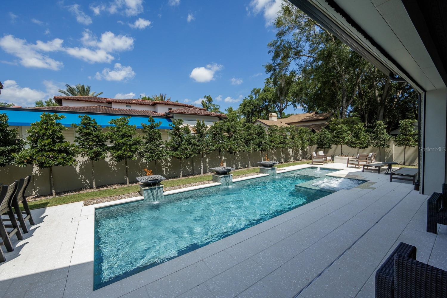 O6449269 Property Photo