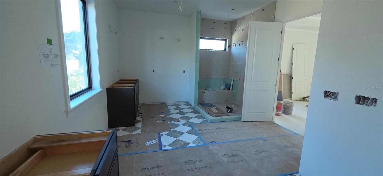 TB8557556 Property Photo