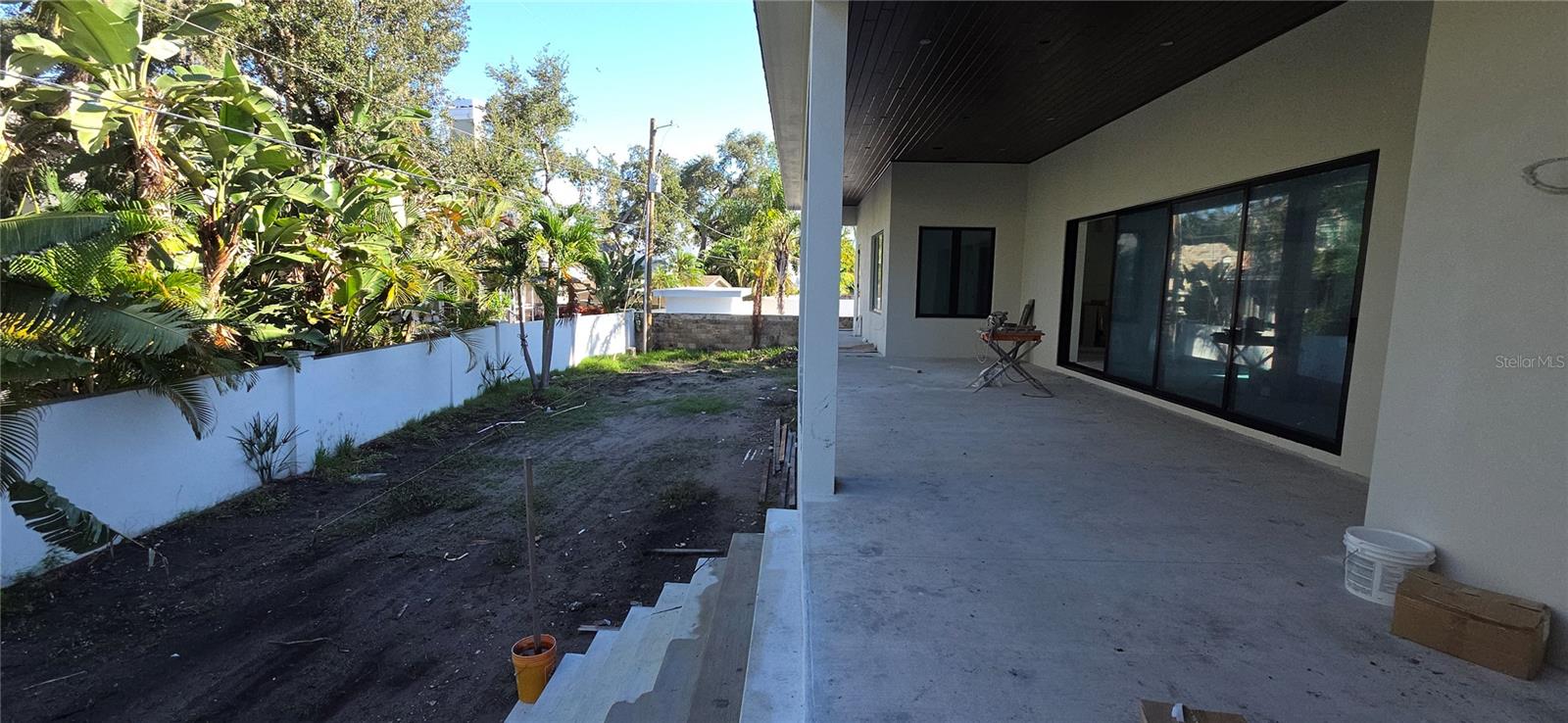 TB8557556 Property Photo