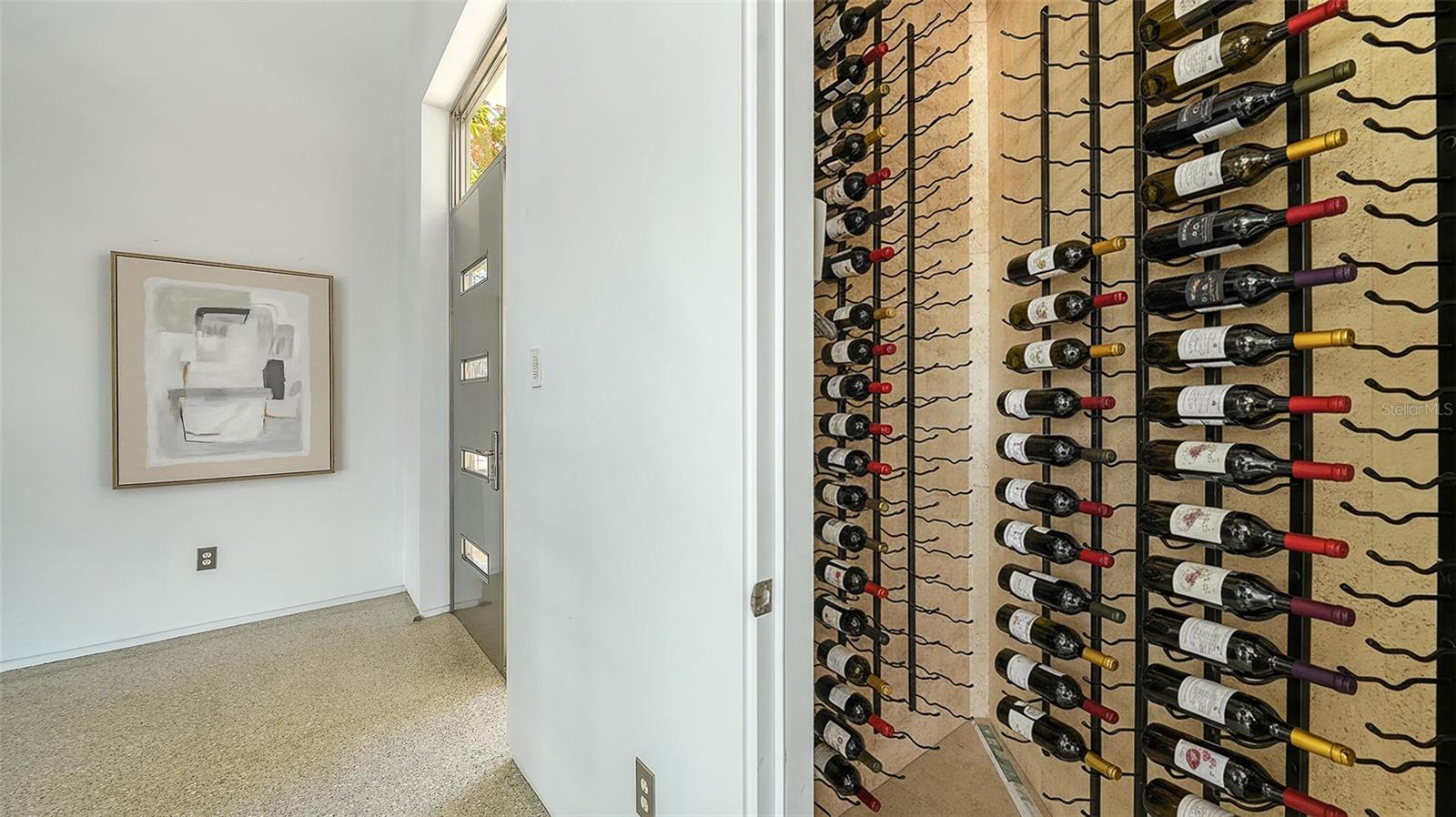 A4709403 Property Photo