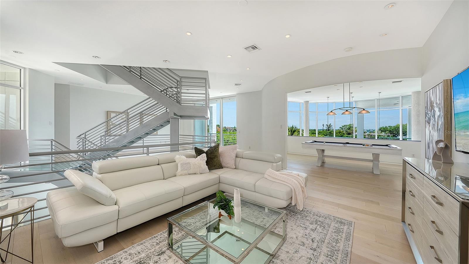 A4709403 Property Photo