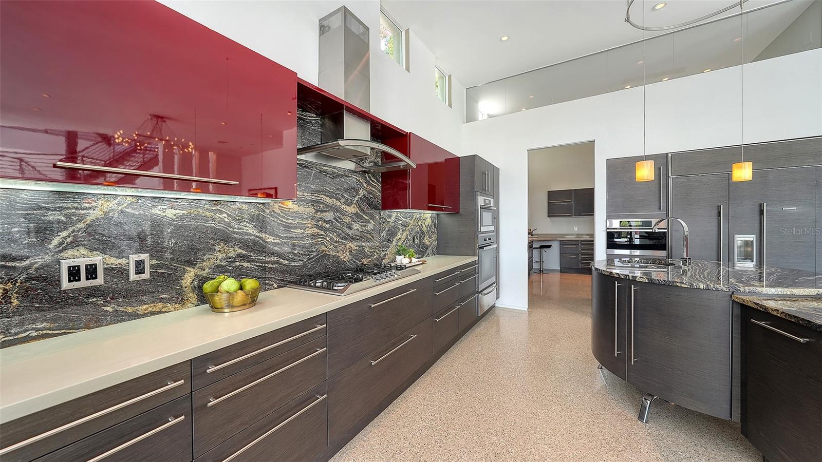A4709403 Property Photo