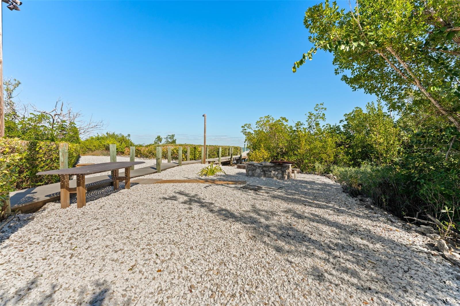 TB8557587 Property Photo