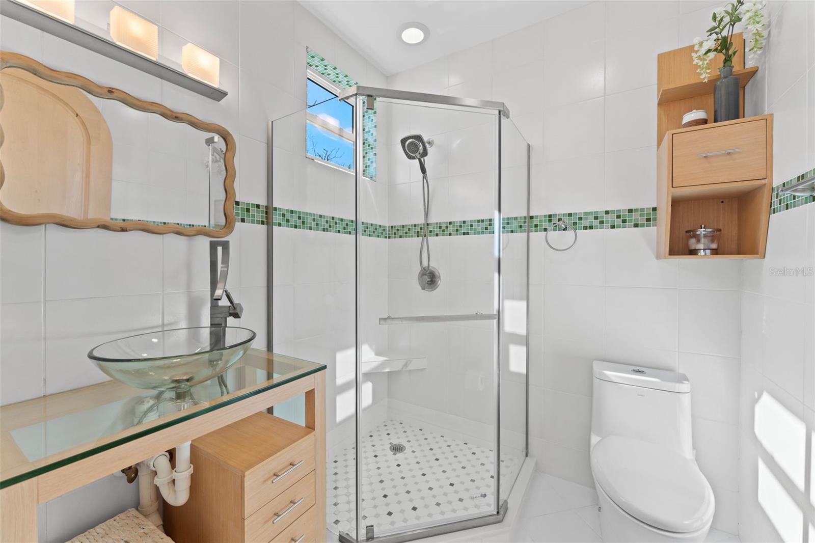 TB8557587 Property Photo