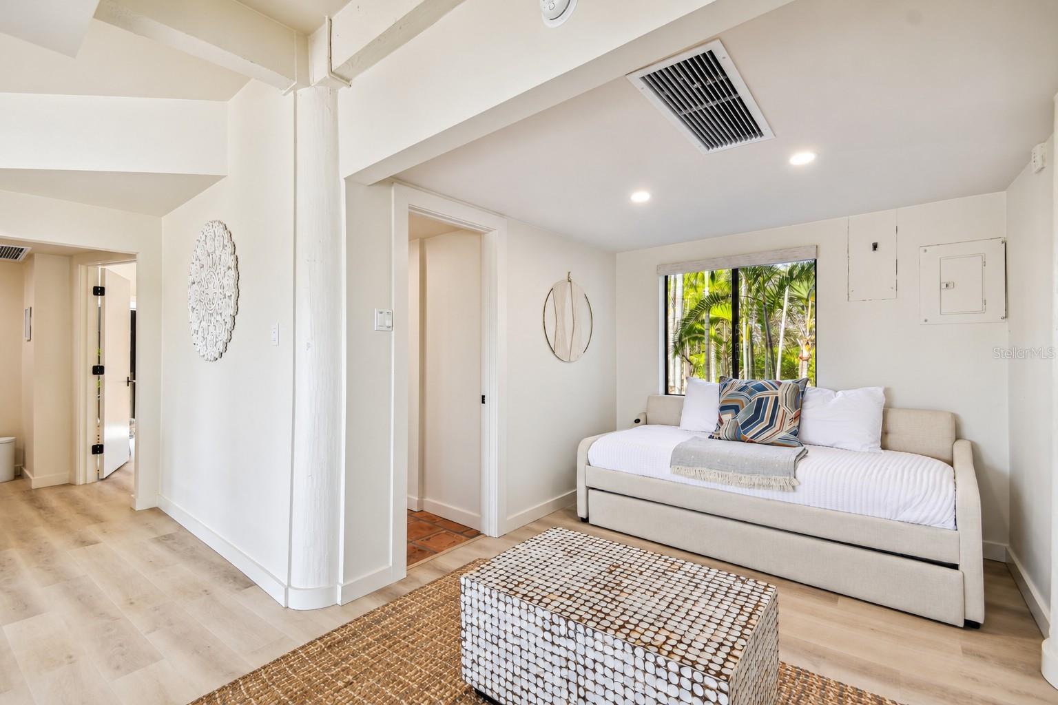 A4709455 Property Photo