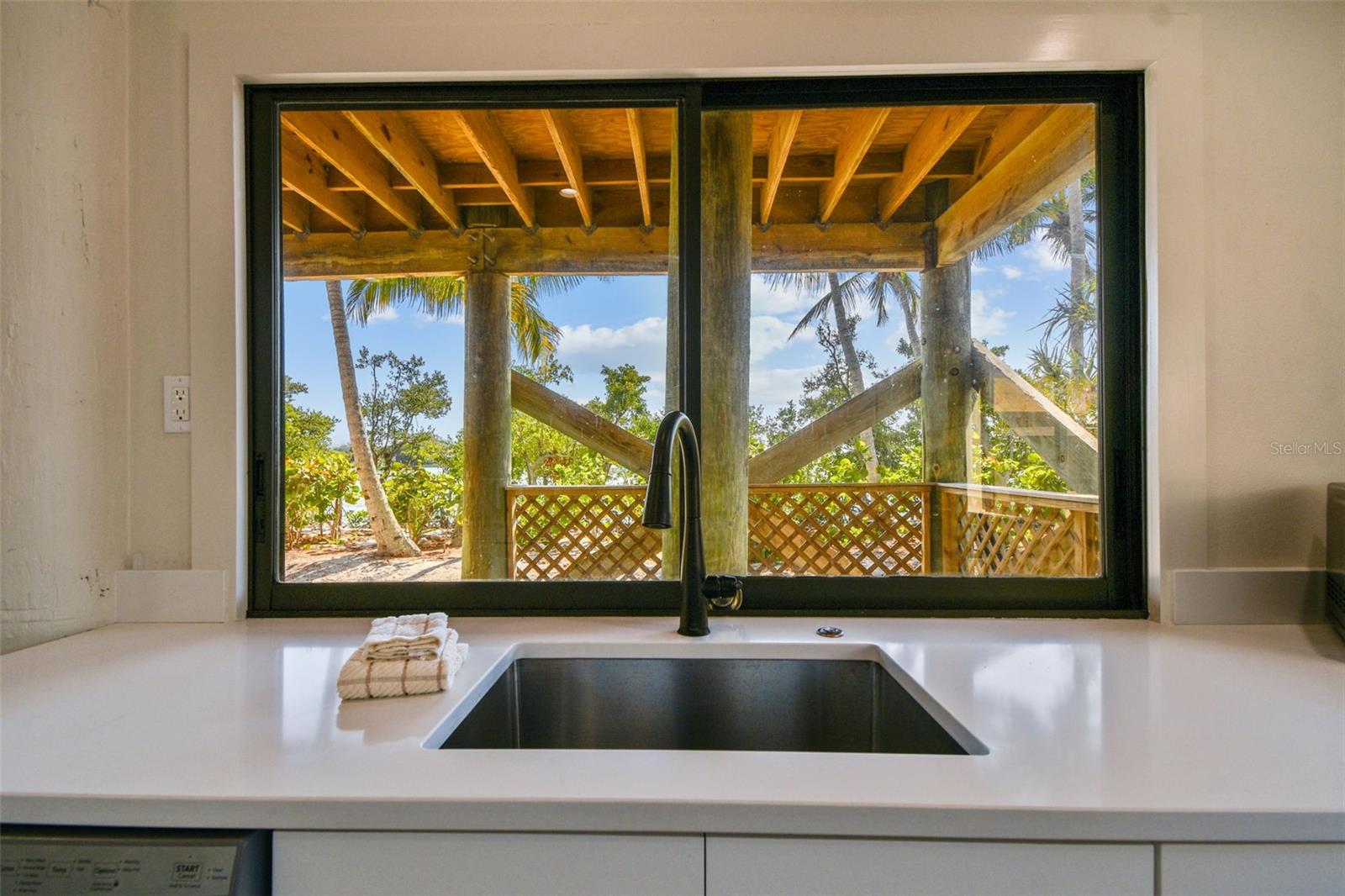 A4709455 Property Photo
