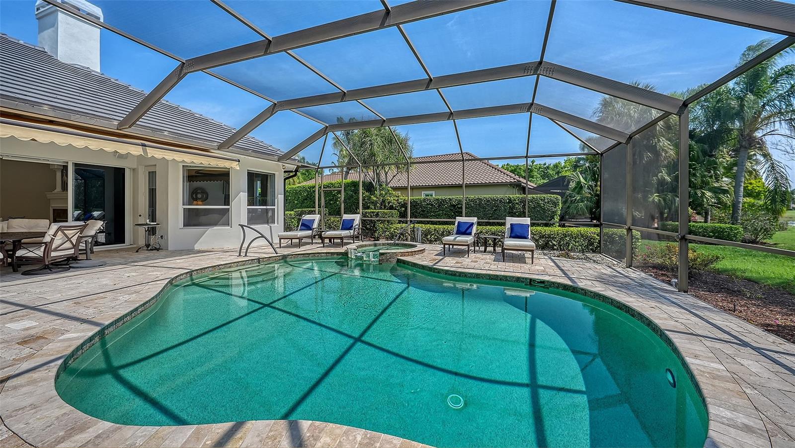 A4709515 Property Photo