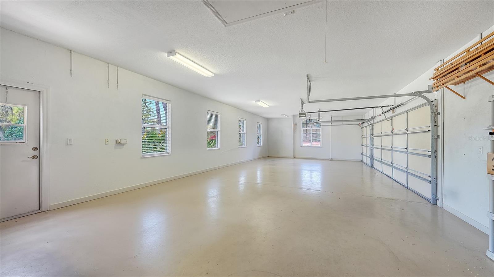 A4709515 Property Photo