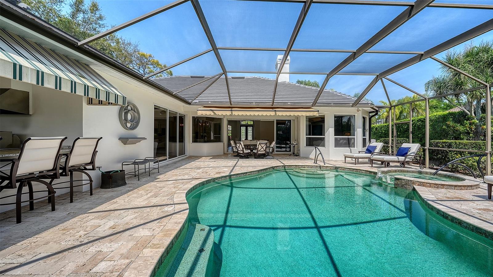 A4709515 Property Photo