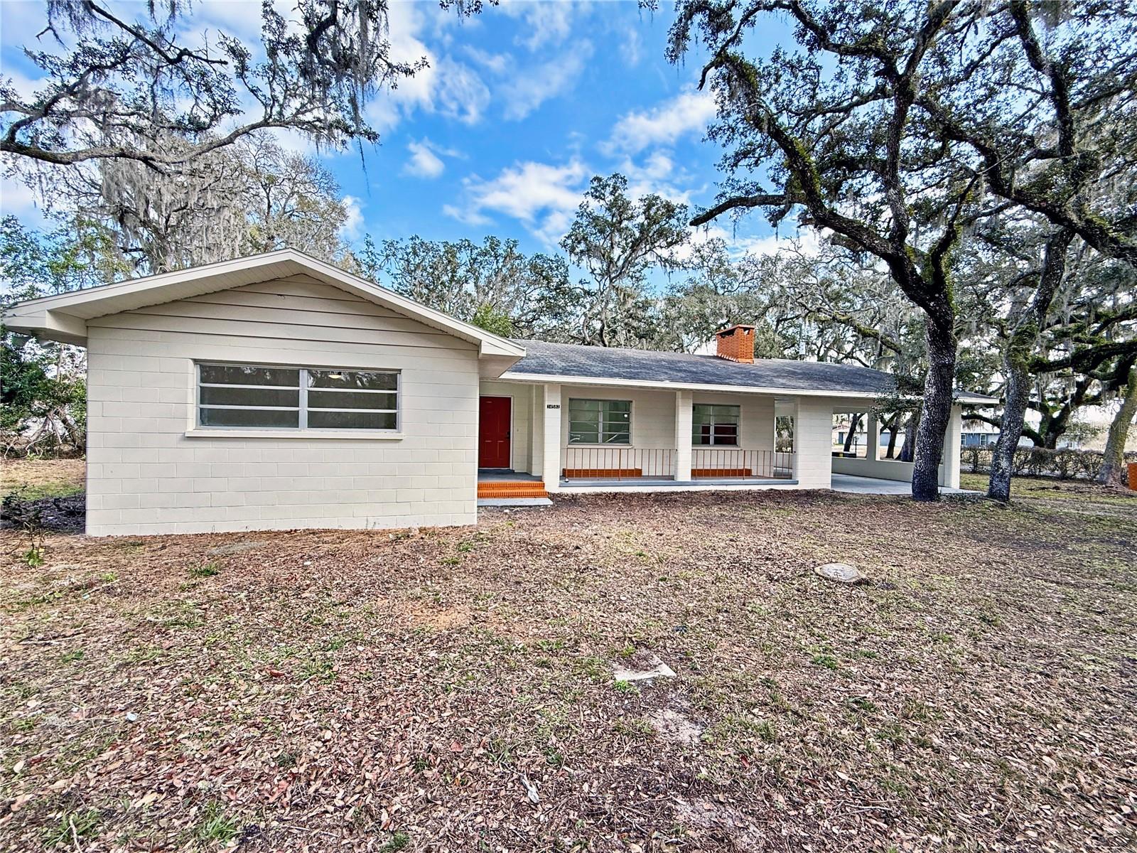 TB8557939 Property Photo