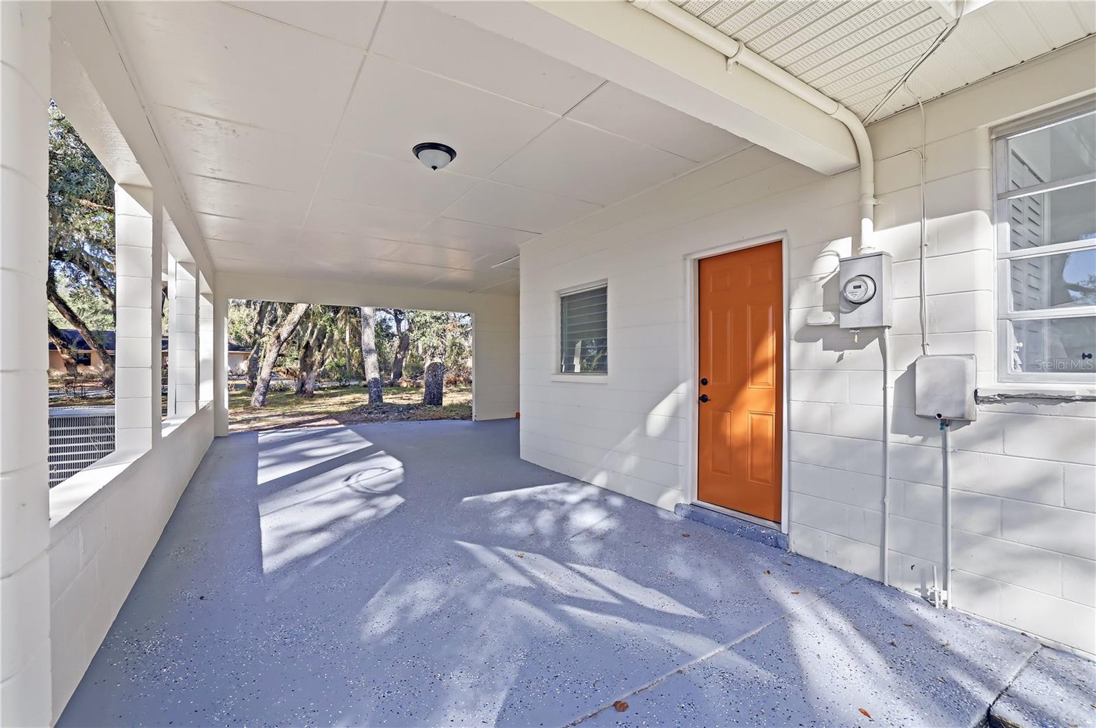 TB8557939 Property Photo