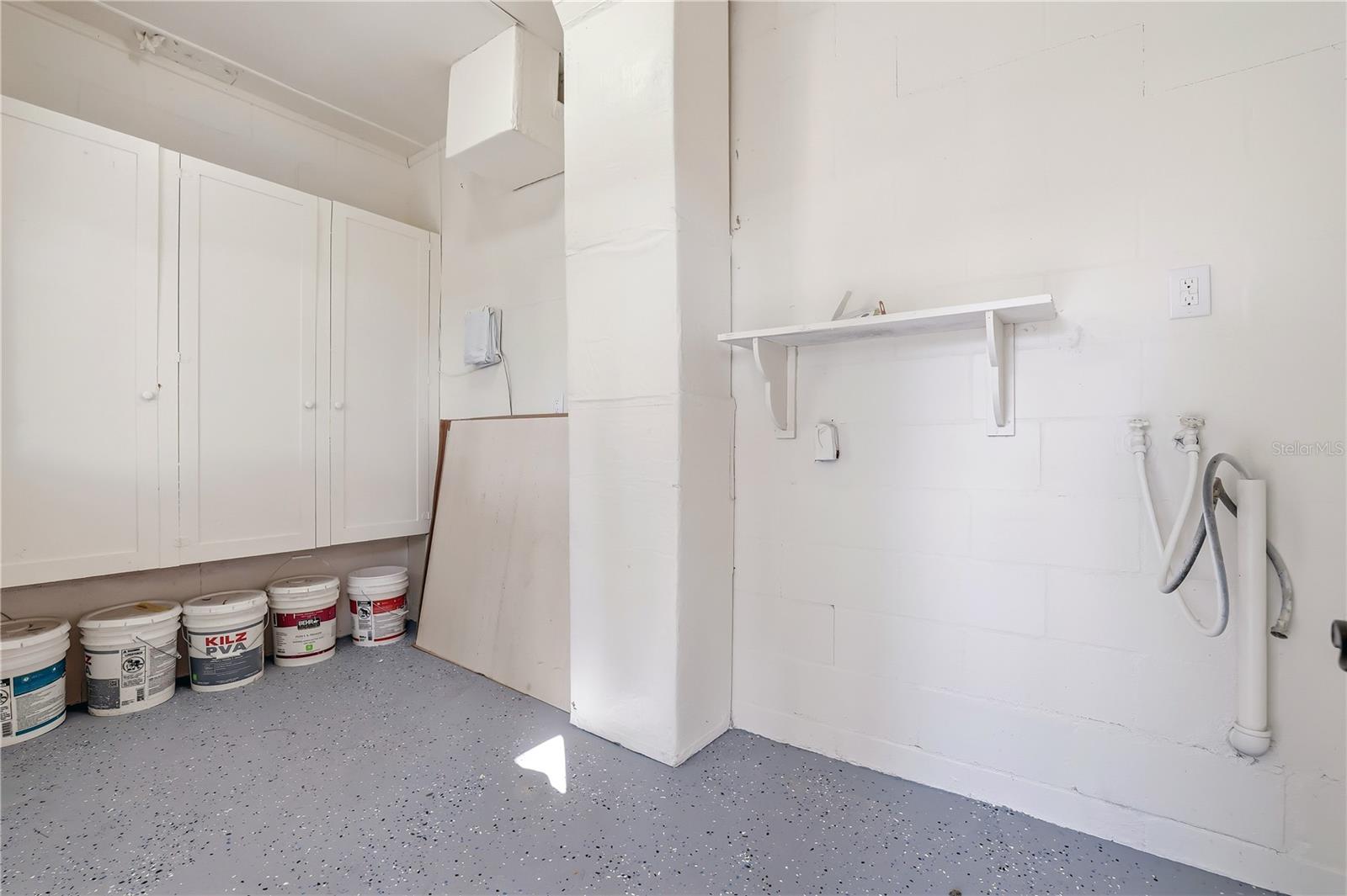 TB8557939 Property Photo