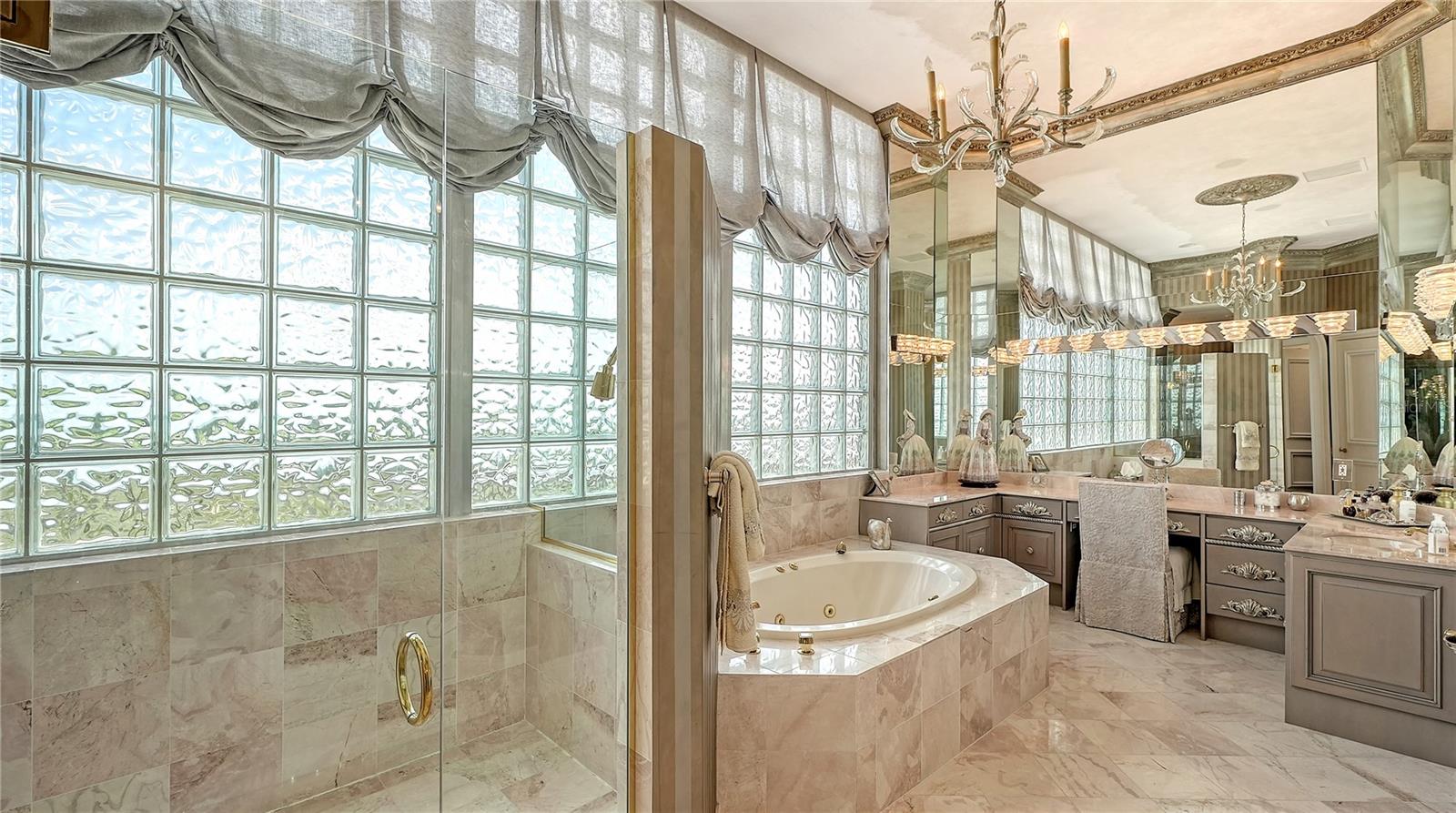A4709596 Property Photo