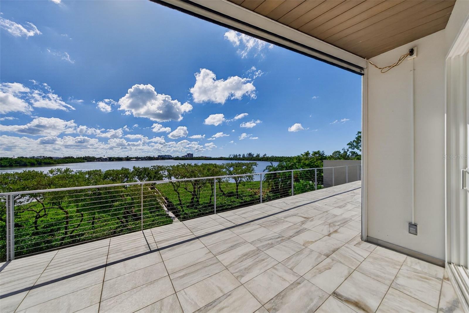 A4709616 Property Photo