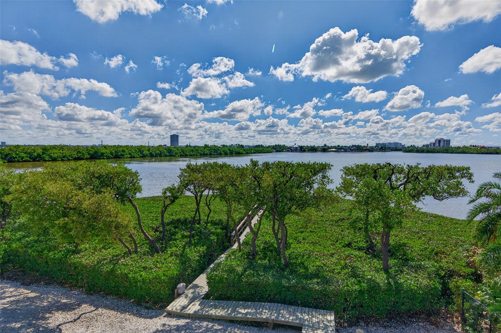 A4709616 Property Photo