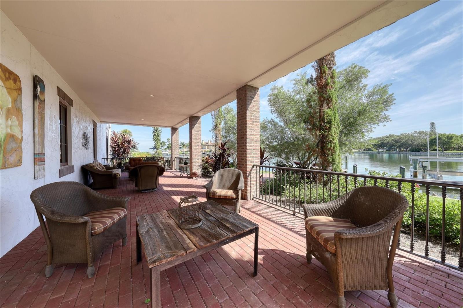 A4709641 Property Photo