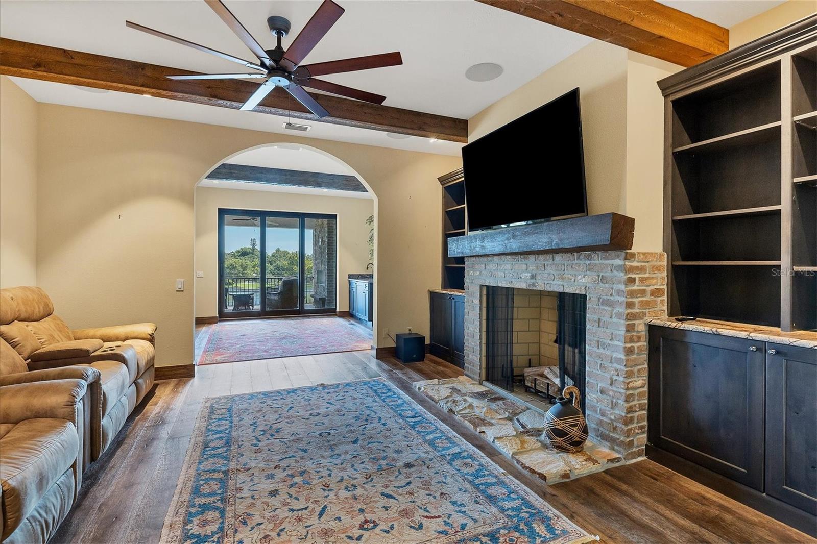 A4709641 Property Photo