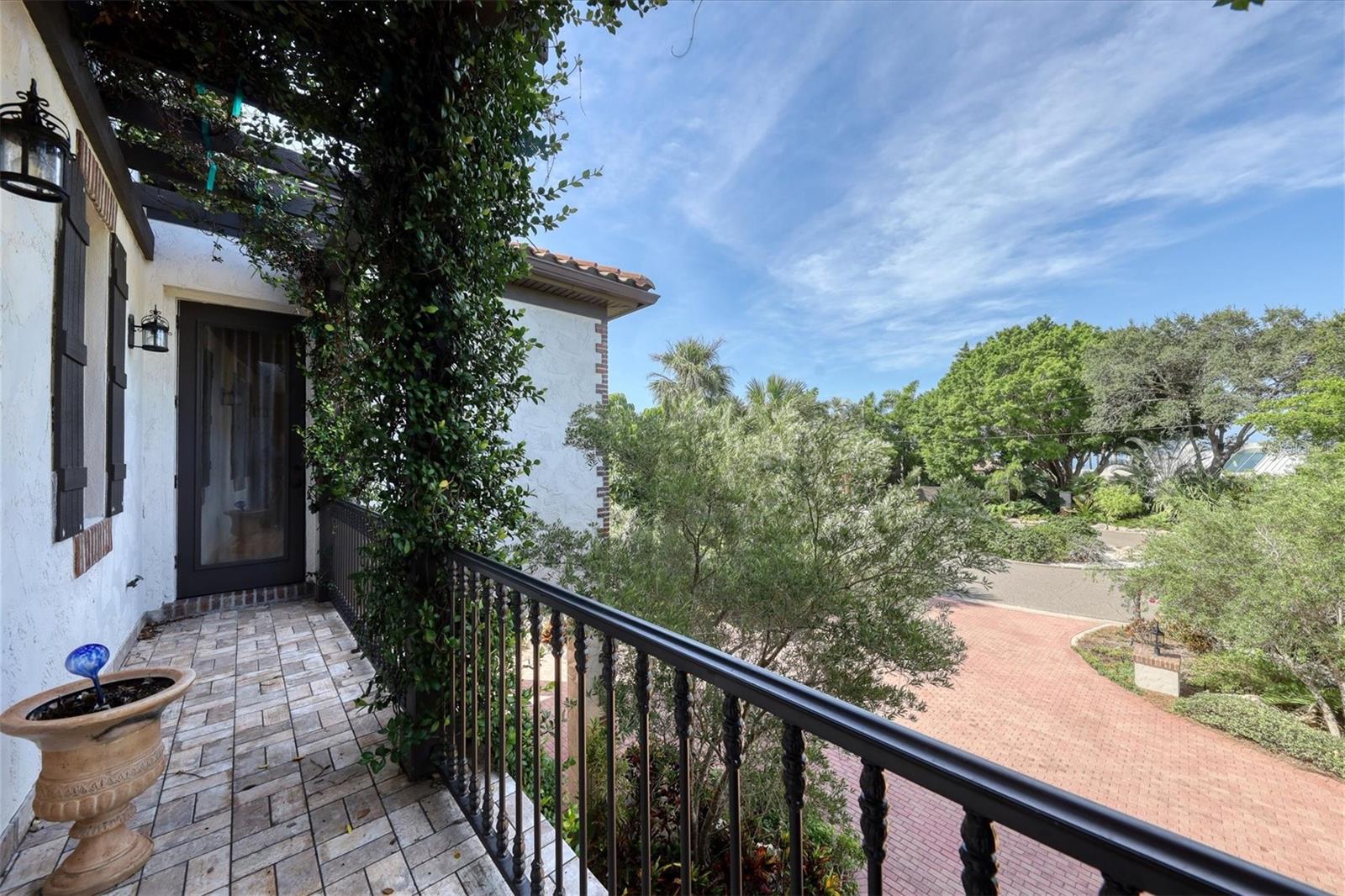 A4709641 Property Photo