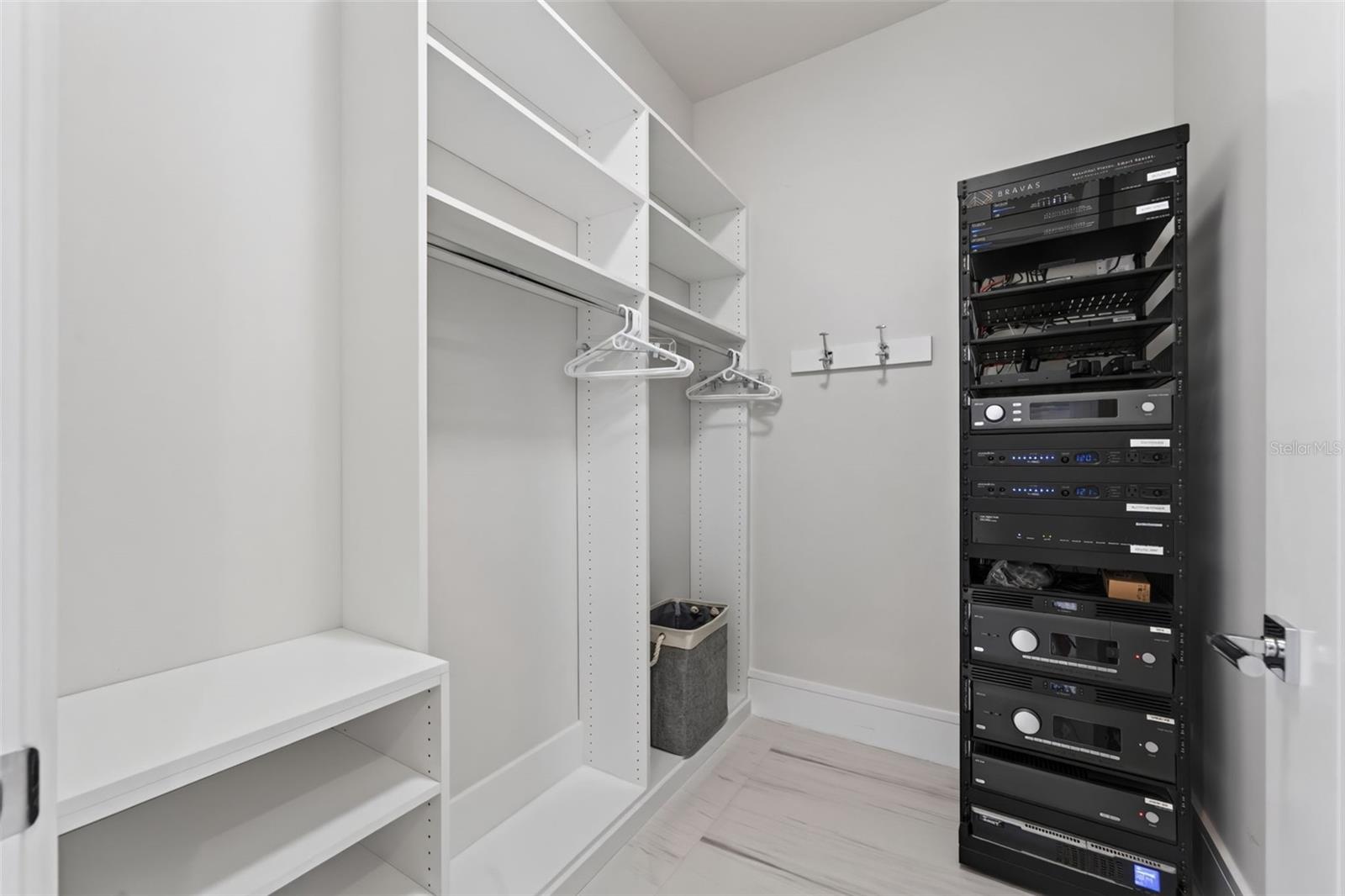 A4709642 Property Photo