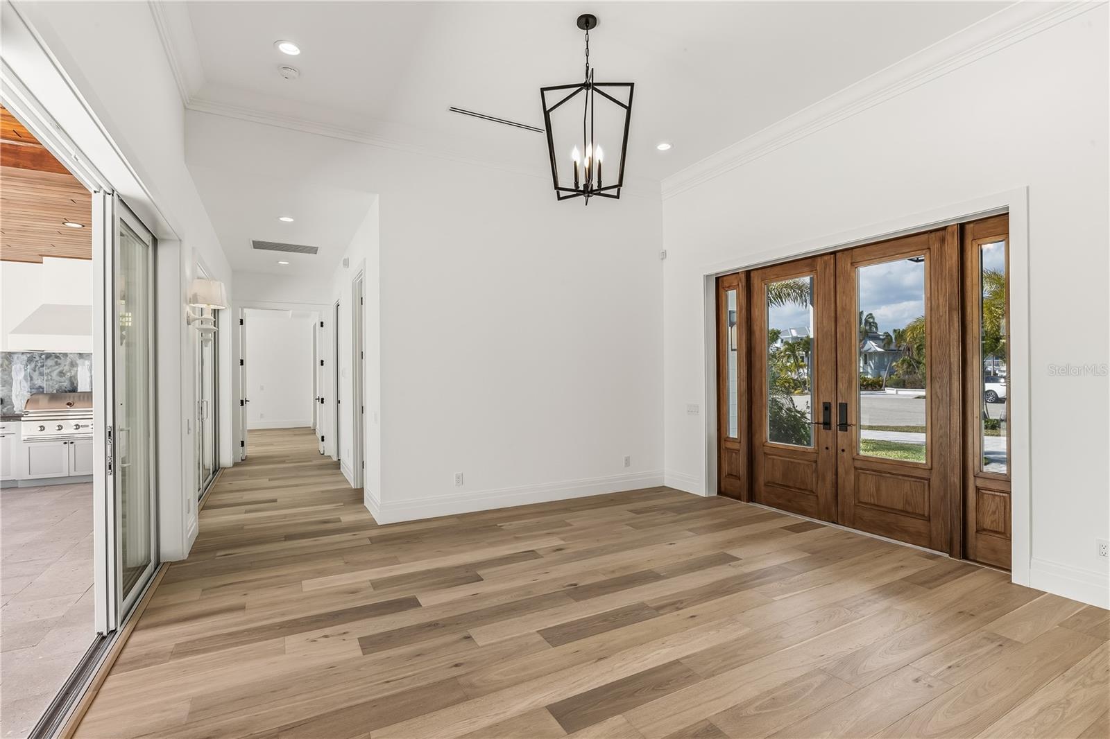 D6149211 Property Photo