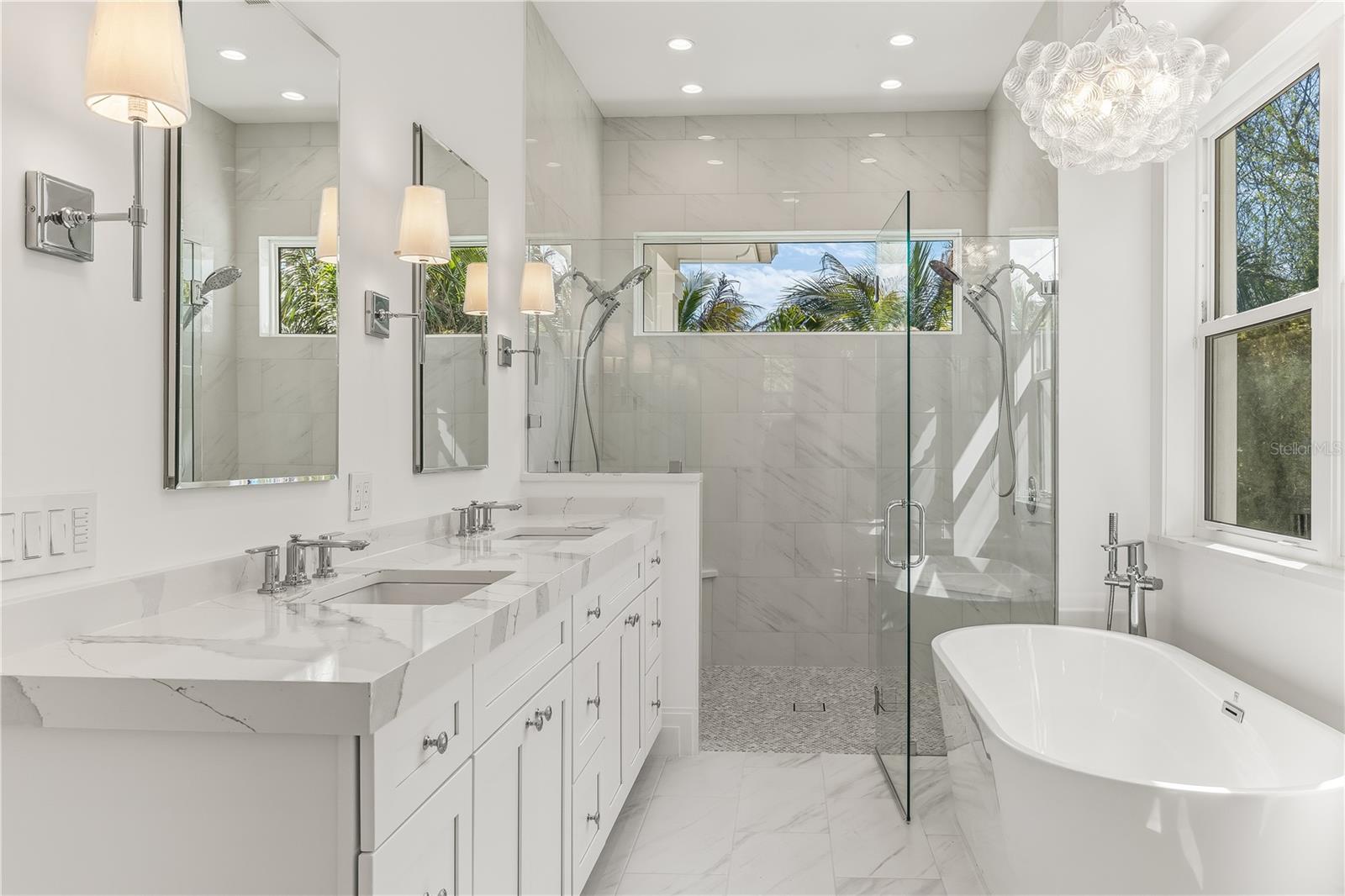 D6149211 Property Photo