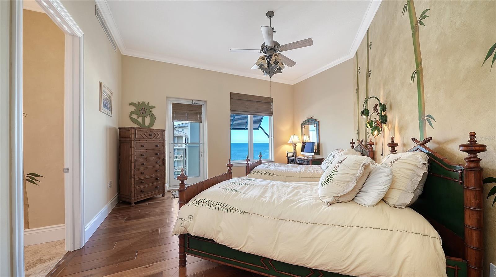 A4710080 Property Photo