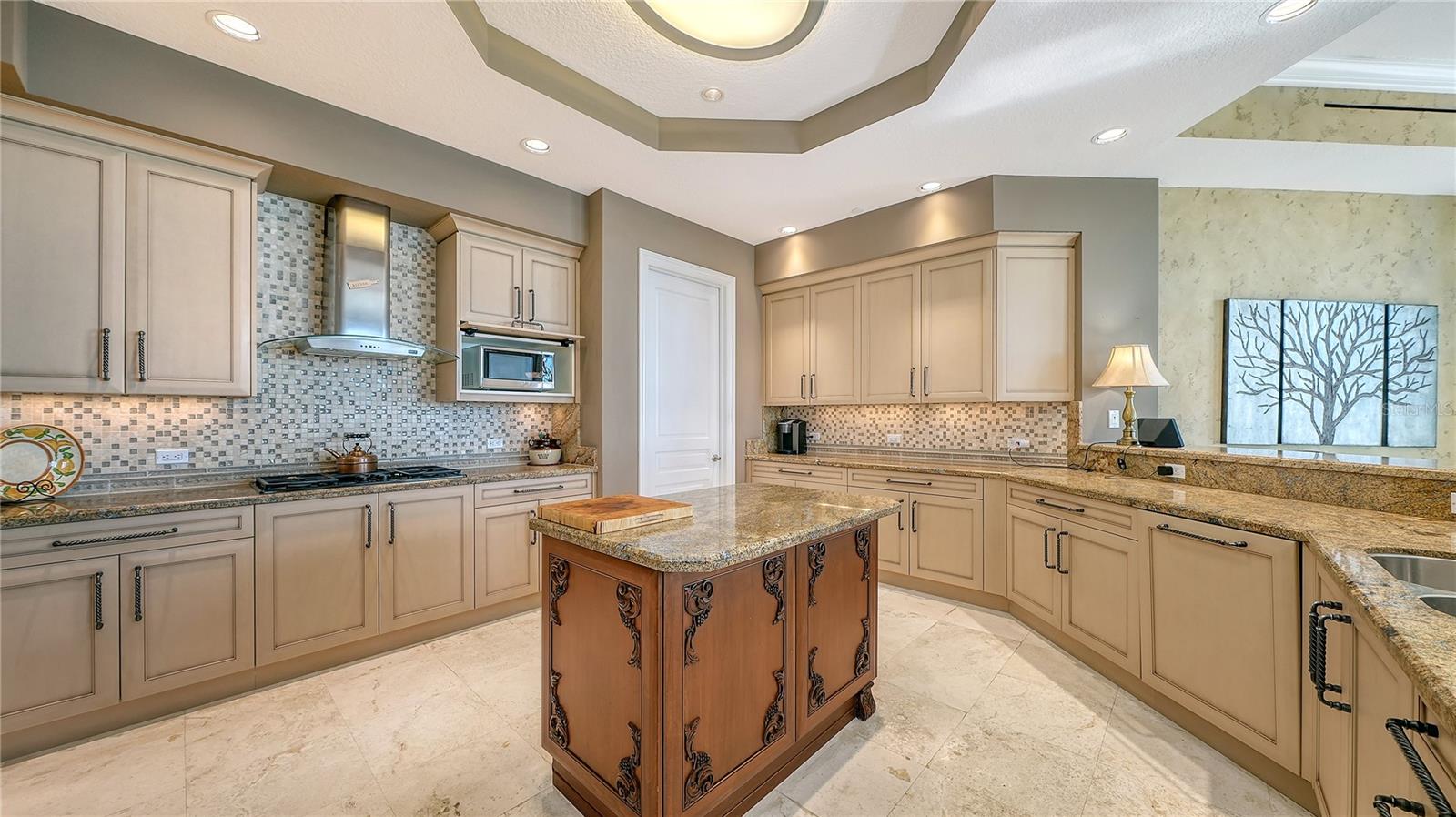 A4710080 Property Photo