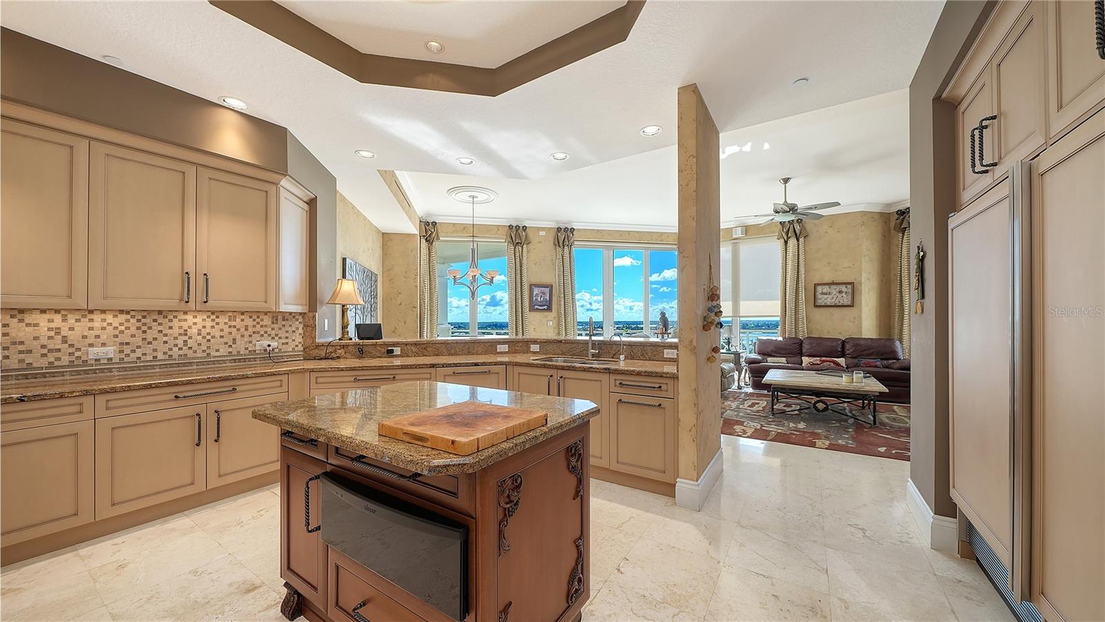 A4710080 Property Photo