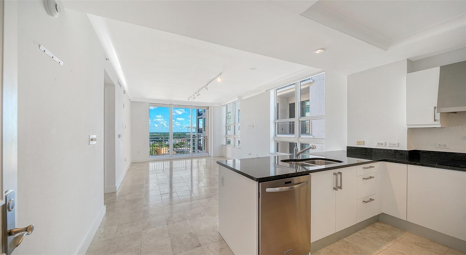 A4710161 Property Photo