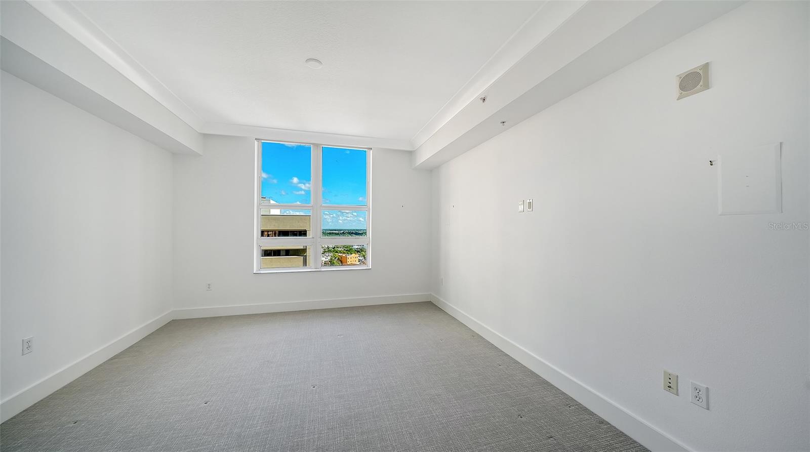 A4710161 Property Photo