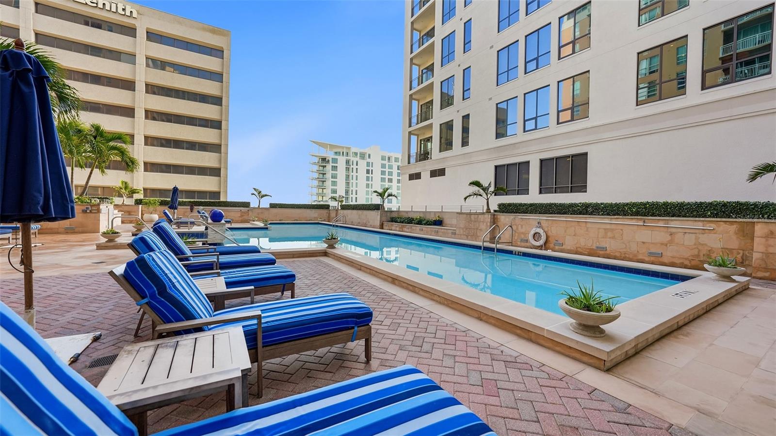 A4710161 Property Photo