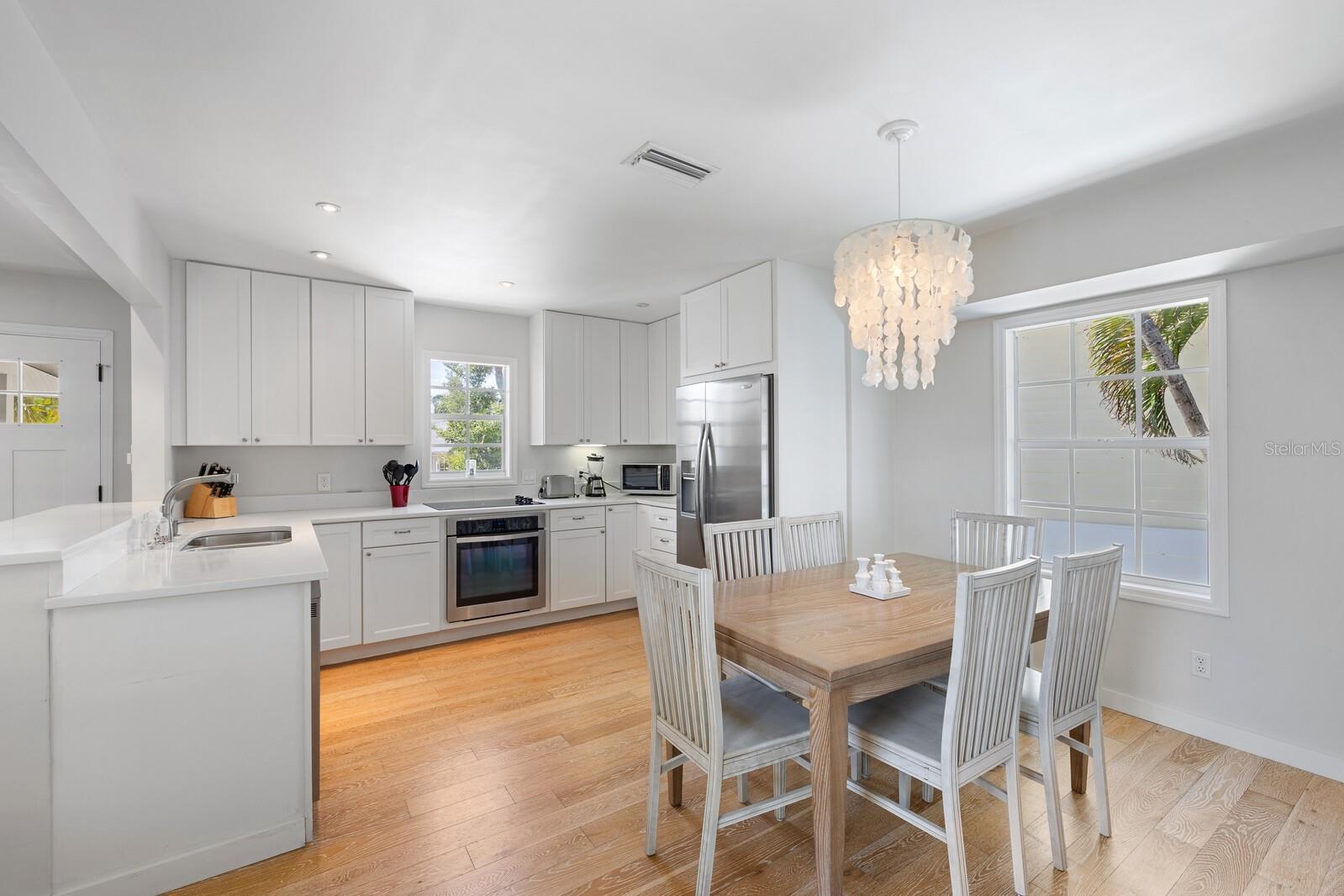 D6149259 Property Photo