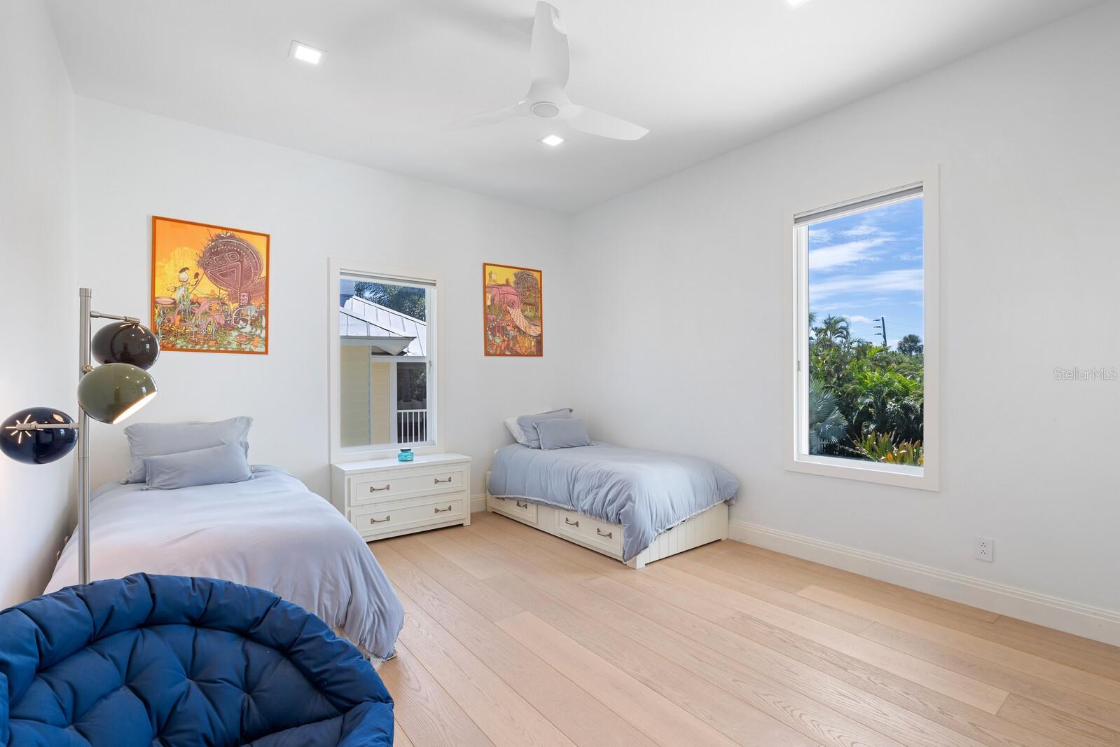 D6149259 Property Photo