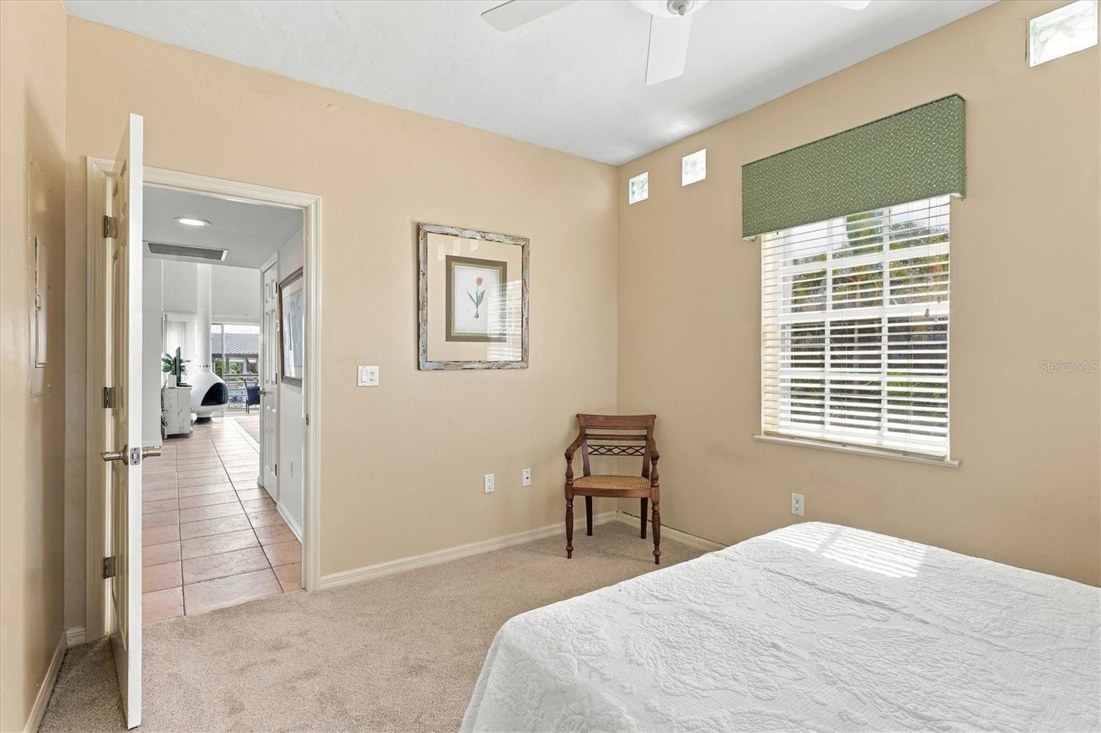 D6149303 Property Photo