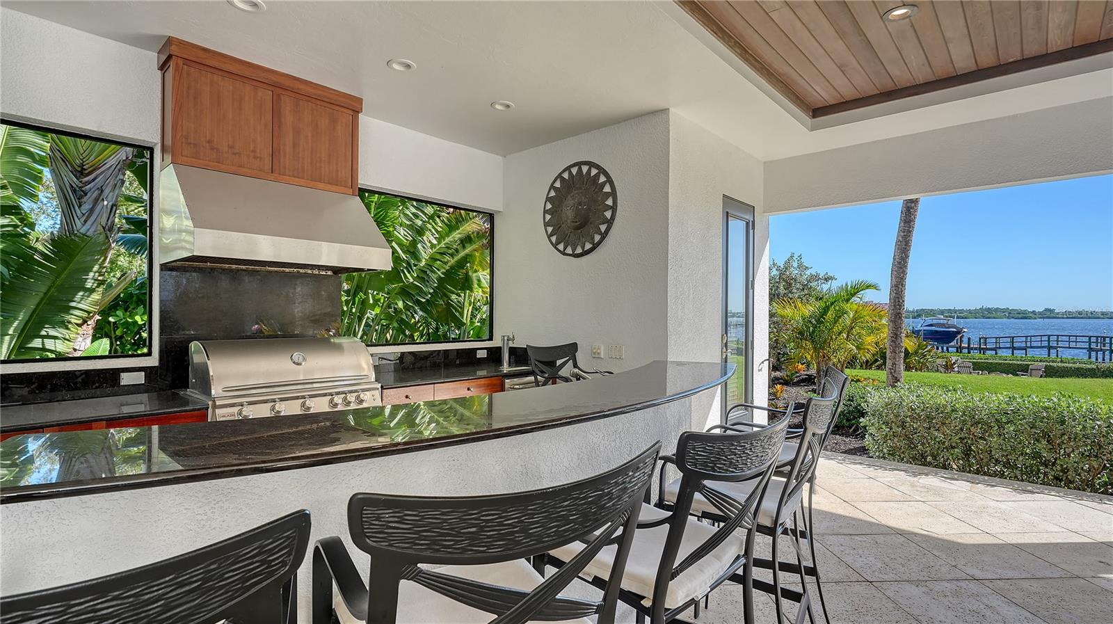 A4710584 Property Photo