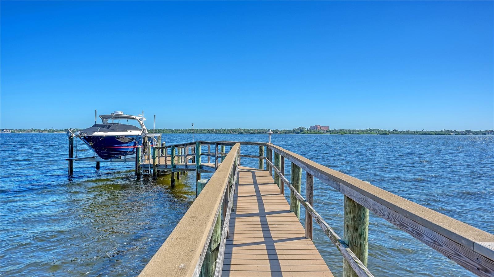 A4710584 Property Photo