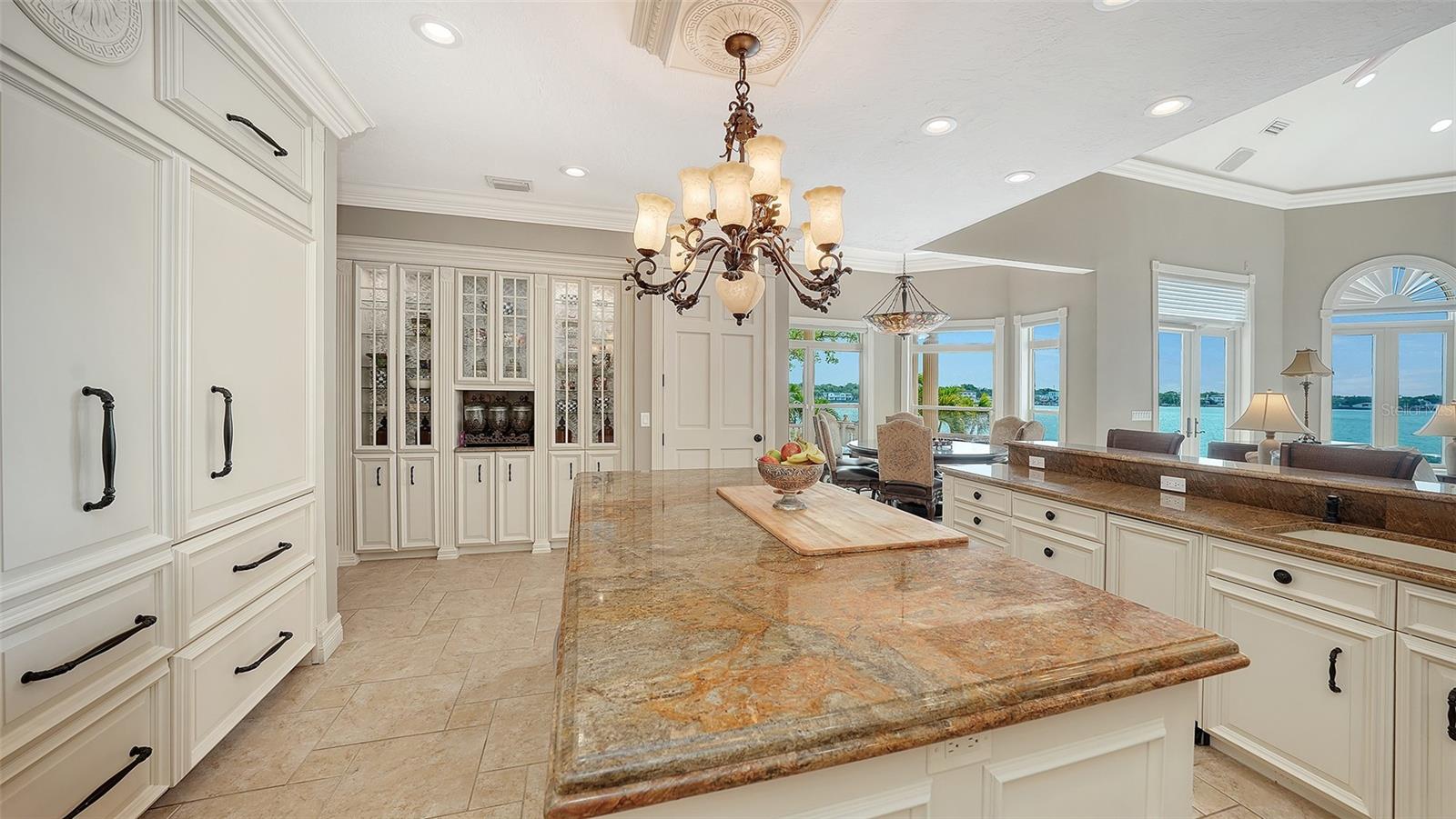 A4710661 Property Photo